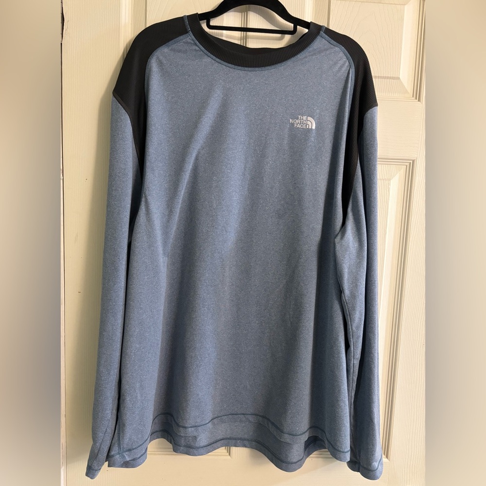 The North Face Men’s Heather Blue Long Sleeve Tee